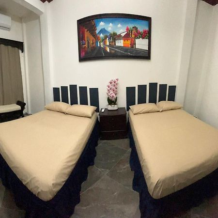 Hostal Casa De Grethel Flores Luaran gambar