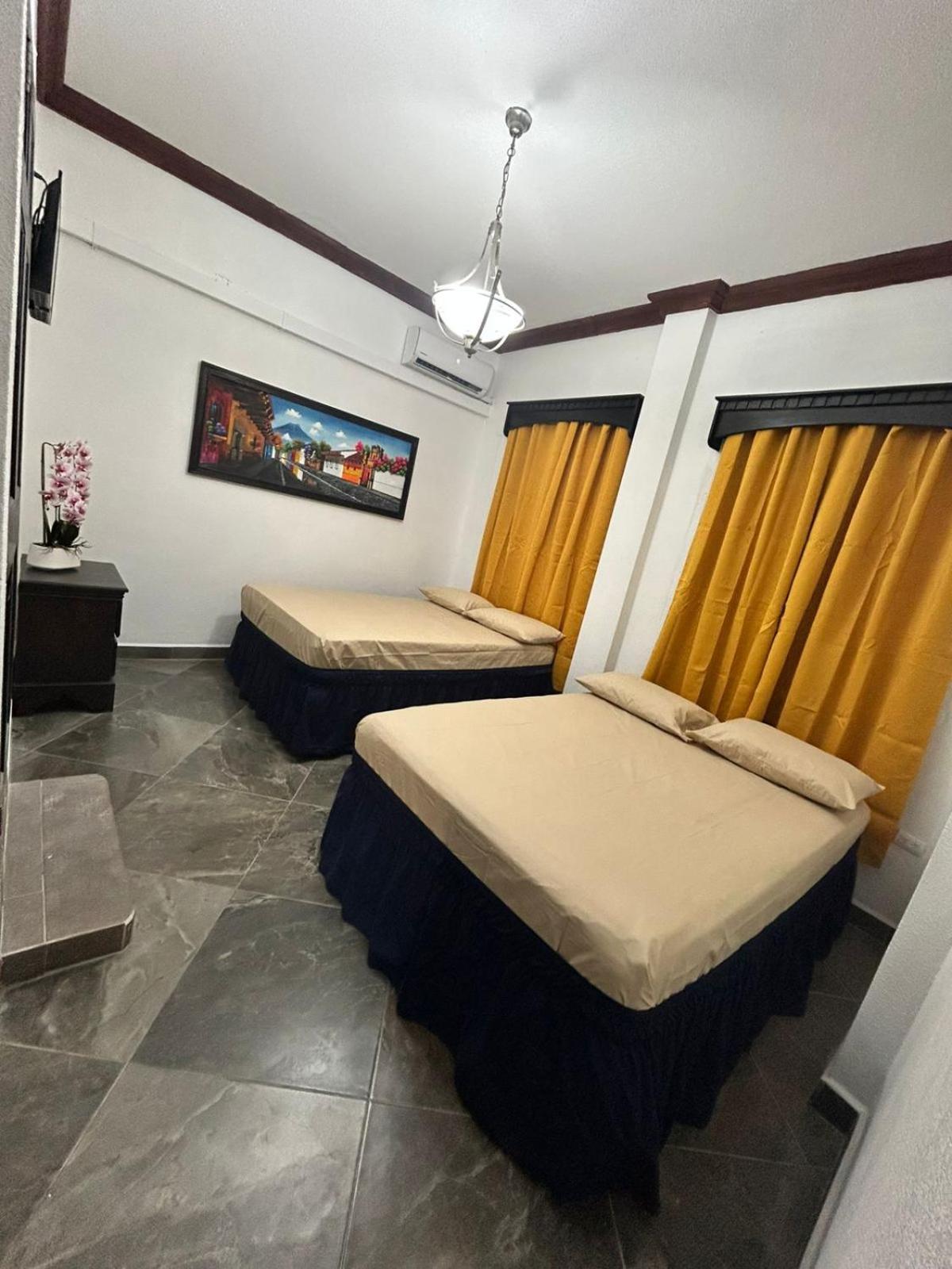 Hostal Casa De Grethel Flores Luaran gambar