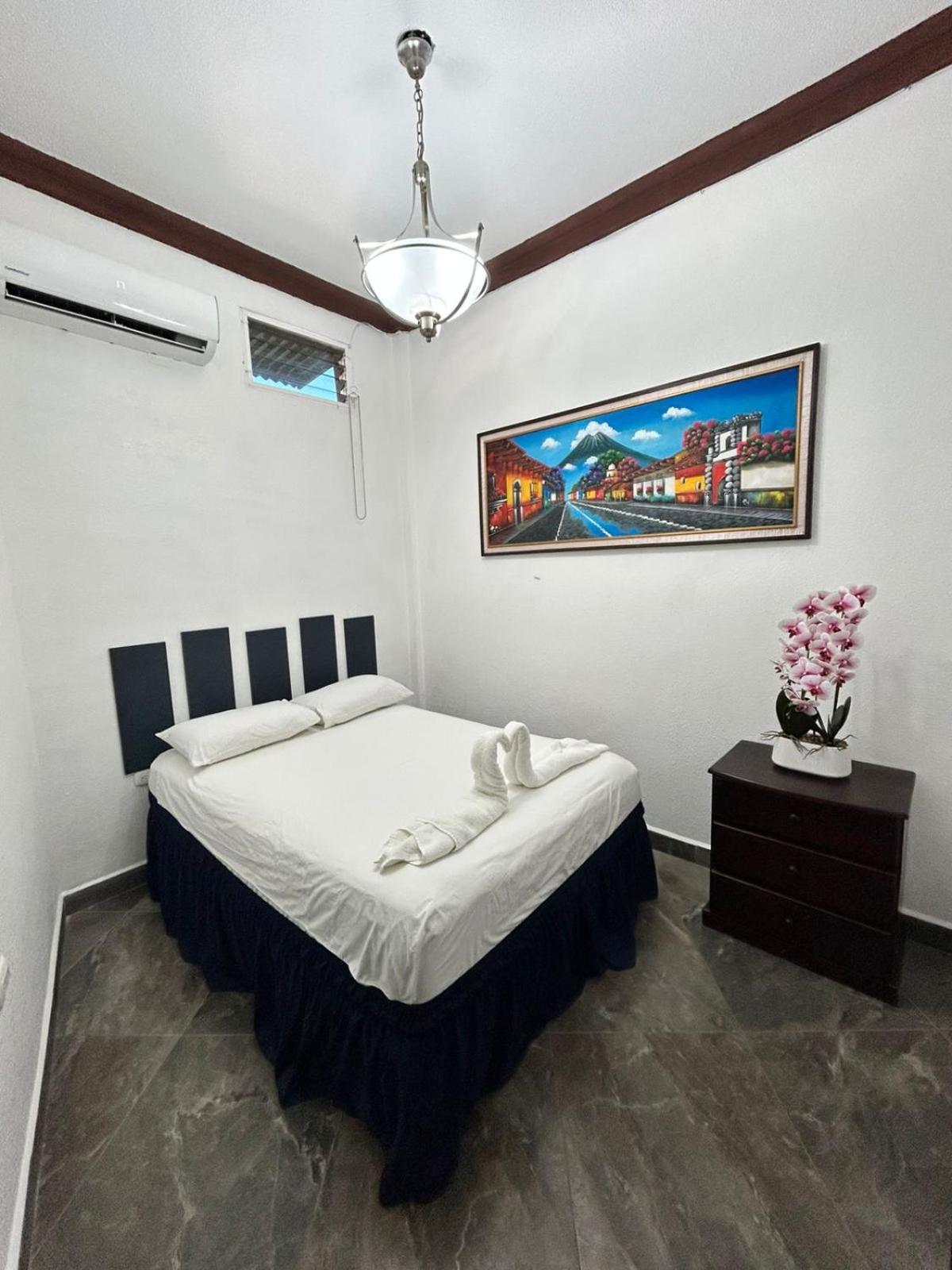 Hostal Casa De Grethel Flores Luaran gambar