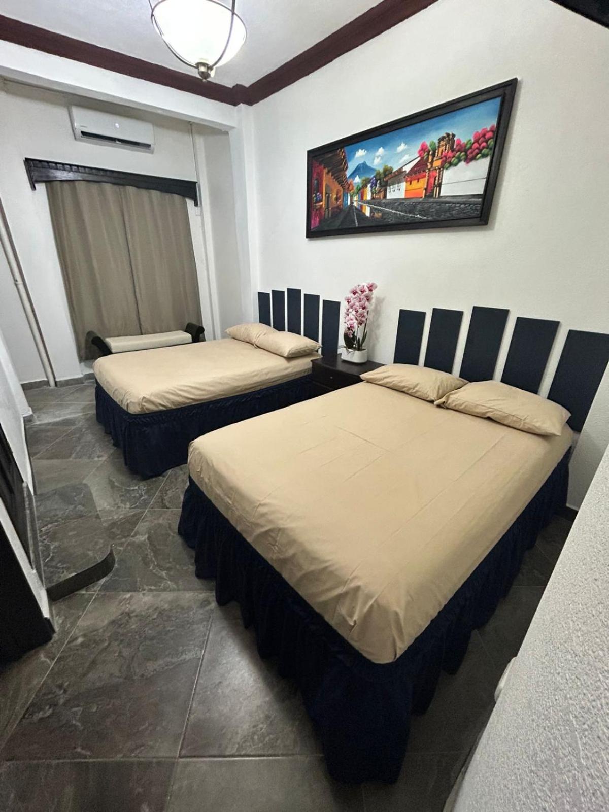 Hostal Casa De Grethel Flores Luaran gambar