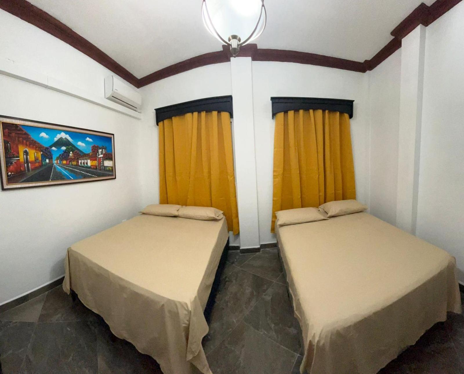 Hostal Casa De Grethel Flores Luaran gambar
