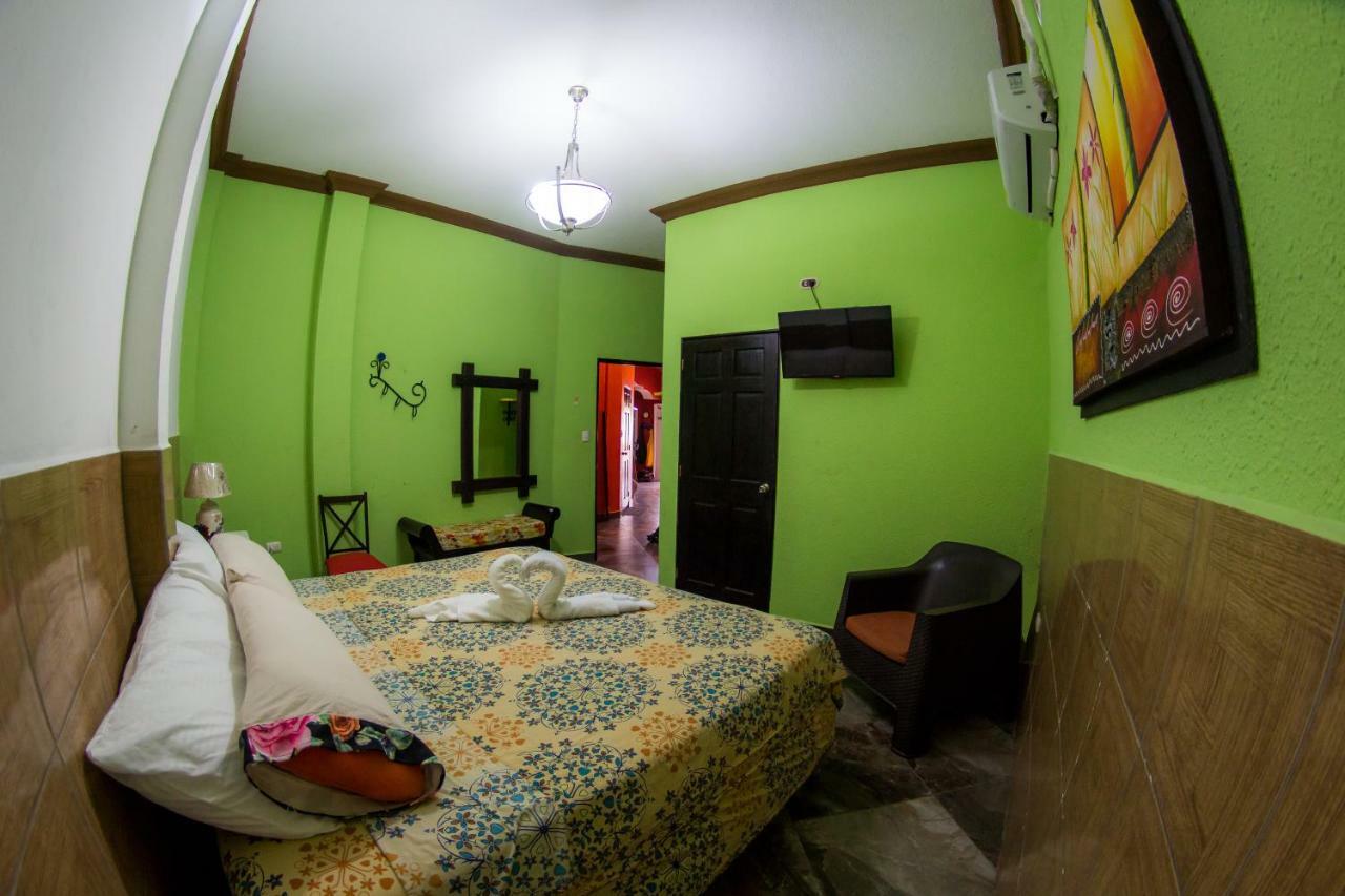 Hostal Casa De Grethel Flores Luaran gambar
