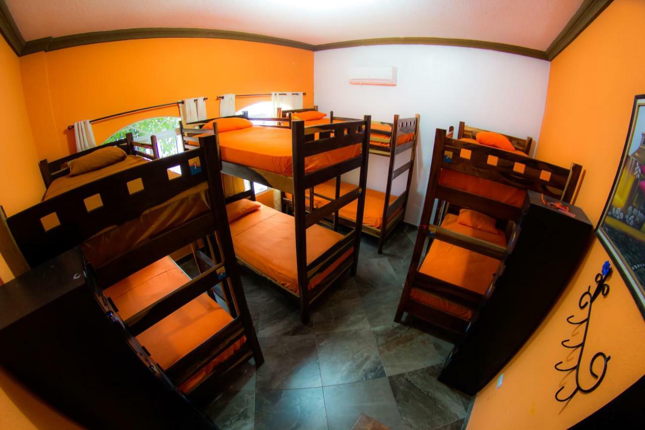 Hostal Casa De Grethel Flores Luaran gambar