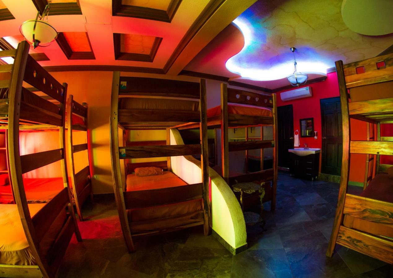 Hostal Casa De Grethel Flores Luaran gambar
